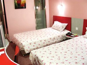 Motel 168 Hongqiao Development Inn Шанхай Екстер'єр фото